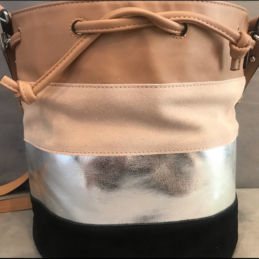 H&M Block Patterned Bucket Bag - image 3